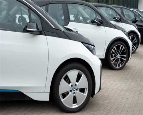 凭什么拿娃儿子的手机付钱？哎哥