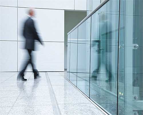 网友喊话“听得懂话”的湖南理发师夫妻“全球巡剪”，丈夫：还没达到那种境界