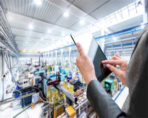 王红：“尽我所能 帮助更多家长和孩子”