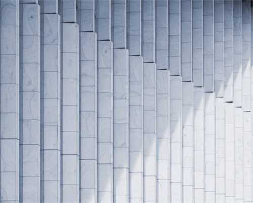 初中生优秀作文：《最美的风景在路上》